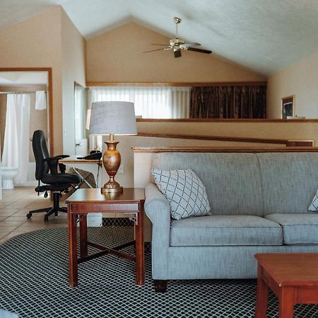 Skaneateles Suites المظهر الخارجي الصورة